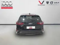 Usado Kia Ceed 136 CV (100 kW) 2024 Negro Utilitario