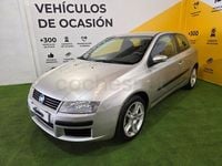 Usado Fiat Stilo Dynamic 140 CV (102 kW) 2004 Gris / plata Berlina