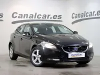 Usado Volvo V40 Kinetic 114 CV (83 kW) 2013 Negro Utilitario