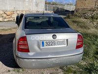 Usado Skoda Superb Classic 130 CV (95 kW) 2003 Gris / plata Berlina