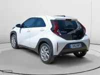 Usado Toyota Aygo X Play 72 CV (52 kW) 2024 Blanco SUV