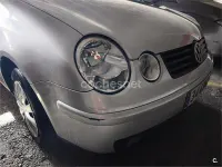 Usado VW Polo Trendline 75 CV (55 kW) 2003 Gris / plata Berlina