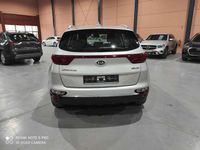 Usado Kia Sportage 136 CV (100 kW) 2022 Gris SUV
