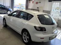 Usado Mazda 3 Active 109 CV (80 kW) 2007 Blanco Berlina