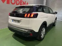 Usado Peugeot 3008 Active 131 CV (96 kW) 2019 Blanco SUV