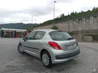 Usado Peugeot 207 70 CV (51 kW) 2010 Gris / plata Berlina