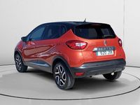 Usado Renault Captur Zen 90 CV (66 kW) 2017 Rojo SUV