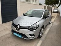 Usado Renault Clio IV Zen 90 CV (66 kW) 2019 Gris / plata Berlina