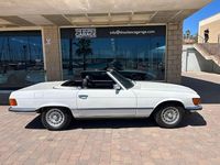 Usado Mercedes SL280 185 CV (136 kW) 1983 Blanco Descapotable
