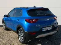 Usado Kia Stonic 100 CV (73 kW) 2025 Azul SUV