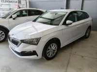 Usado Skoda Scala 95 CV (69 kW) 2023 Blanco Utilitario