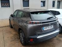 Usado Peugeot 2008 Active 110 CV (80 kW) 2021 Gris / plata SUV