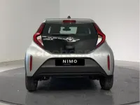 Usado Toyota Aygo X Play 72 CV (52 kW) 2024 Gris / plata SUV