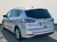 Usado Ford S-MAX Titanium 150 CV (110 kW) 2020 Gris Monovolumen