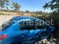 Usado Peugeot 206 75 CV (55 kW) 2001 Azul Berlina