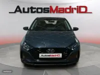 Usado Hyundai i20 100 CV (73 kW) 2022 Gris / plata Berlina