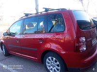 Usado VW Touran Edition 105 CV (77 kW) 2010 Rojo Monovolumen