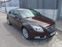 Usado Opel Insignia Edition 160 CV (117 kW) 2011 Marrón Berlina
