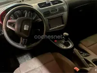 Usado Seat Leon Reference 140 CV (102 kW) 2006 Negro Utilitario
