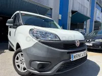 Usado Fiat Doblò Easy 95 CV (69 kW) 2017 Blanco Monovolumen