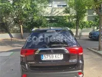 Usado Mitsubishi Outlander P-HEV 203 CV (149 kW) 2017 Negro SUV