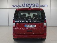 Usado Ford Tourneo Connect Trend 102 CV (75 kW) 2025 Rojo Monovolumen