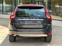 Usado Volvo XC60 Kinetic 150 CV (110 kW) 2016 Azul SUV