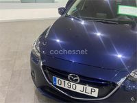 Usado Mazda 2 Luxury 105 HP (77 kW) 2017 Azul Sedan