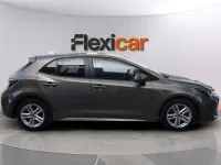 Usado Toyota Corolla Active 122 CV (89 kW) 2022 Verde Berlina
