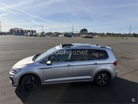 Usado VW Touran Sportline 150 CV (110 kW) 2020 Gris / plata Monovolumen