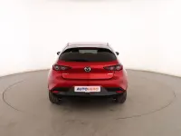 Usado Mazda 3 122 CV (89 kW) 2021 Rojo Utilitario