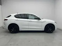 Usado Alfa Romeo Stelvio Estrema 209 CV (153 kW) 2023 Blanco SUV