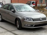 Usado VW Passat Advance 140 CV (102 kW) 2014 Gris / plata Berlina
