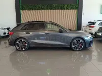 Usado Audi A3 Ambiente 310 CV (228 kW) 2021 Gris / plata Berlina