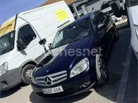 Usado Mercedes C220 Avantgarde 150 CV (110 kW) 2008 Negro Berlina
