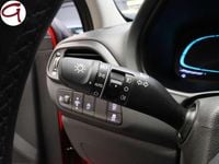 Usado Hyundai i30 120 CV (88 kW) 2024 Rojo Utilitario