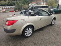 Usado Renault Mégane Cabriolet Dynamique 130 CV (95 kW) 2005 Beige Descapotable