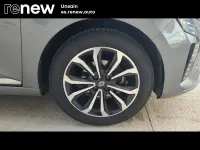 Usado Renault Clio V Techno 100 CV (73 kW) 2025 Gris Berlina