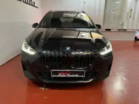 Usado BMW 218 Comfort Edition 136 CV (100 kW) 2024 Negro Familiar