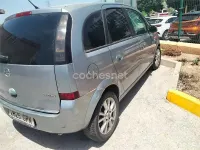 Usado Opel Meriva Cosmo 100 CV (73 kW) 2009 Gris / plata Monovolumen