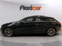 Usado Mercedes CLA180 Shooting Brake 137 CV (100 kW) 2020 Negro Familiar