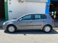Usado VW Golf IV Sportline 115 CV (84 kW) 2005 Gris / plata Berlina
