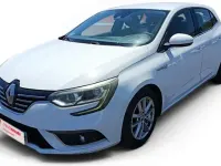 Usado Renault Mégane Zen 132 CV (97 kW) 2017 Blanco