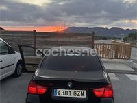 Usado BMW 318 143 CV (105 kW) 2010 Negro Berlina