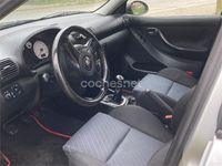 Usado Seat Leon Sport 150 CV (110 kW) 2002 Gris / plata Utilitario