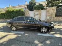 Usado VW Passat Highline 140 CV (102 kW) 2006 Marrón Berlina