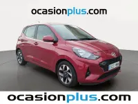 Usado Hyundai i10 67 CV (49 kW) 2023 Rojo Utilitario