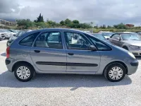 Usado Citroën Xsara Exclusive 92 CV (67 kW) 2010 Gris Monovolumen