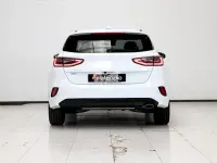 Usado Kia Ceed 160 CV (117 kW) 2024 Gris Utilitario