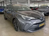 Usado Toyota C-HR Advance 122 CV (89 kW) 2020 Gris SUV